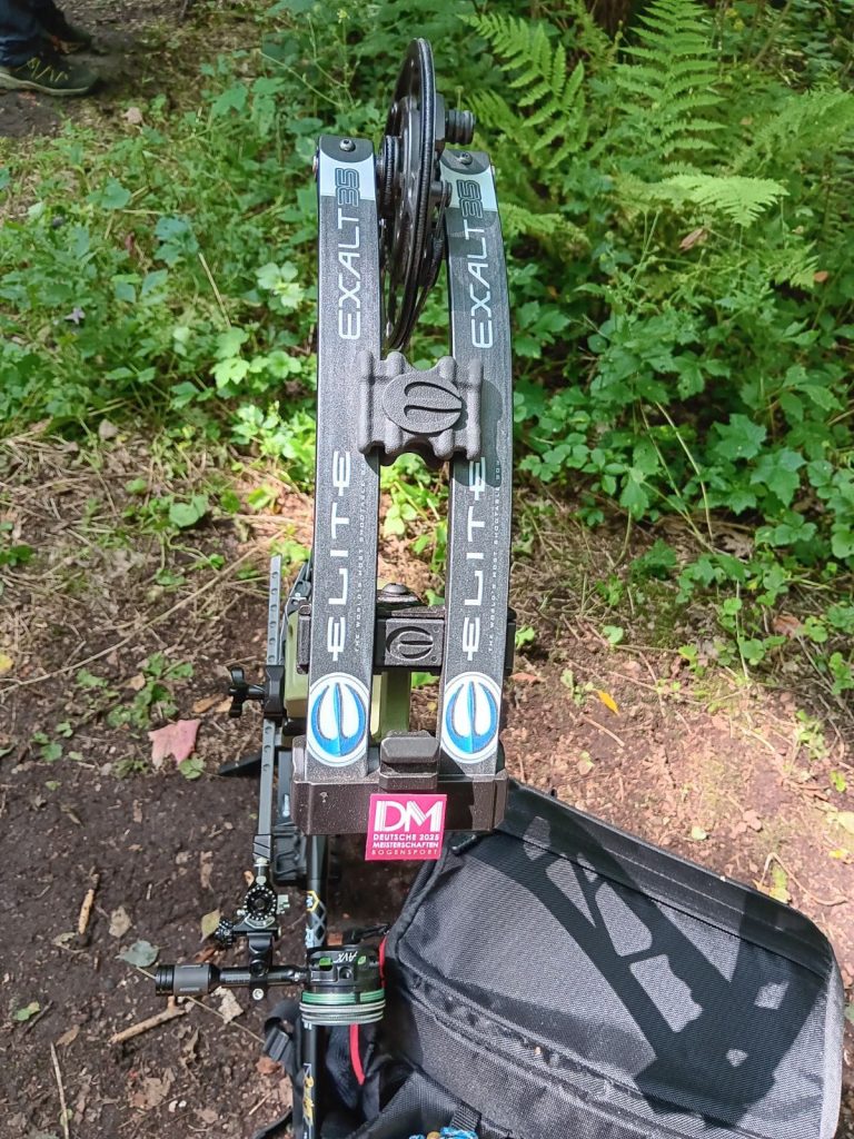 Wurfarme mit DM Aufkleber